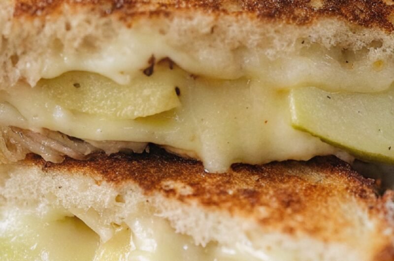 Brie and Apple Grilled Cheese